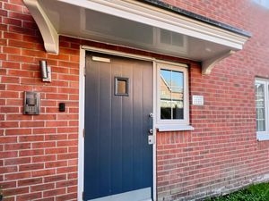 Communal Entrance- click for photo gallery